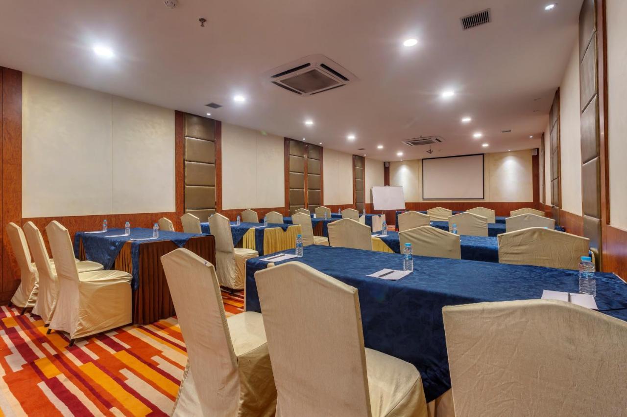 Golden Tulip New Delhi - Hari Nagar Hotel Exterior photo